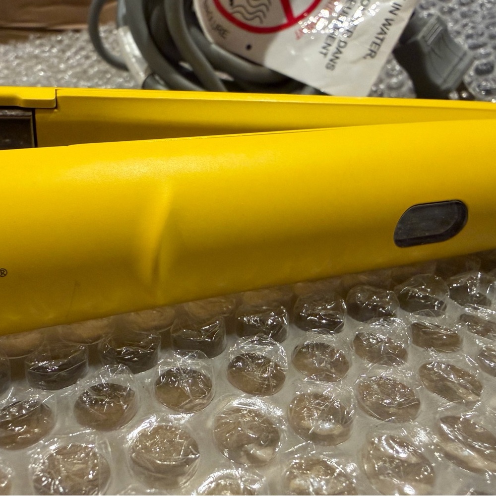 Drybar “The Tress” Vibrant Yellow - Hair Straightener Styling Tool - Picture 3 of 4